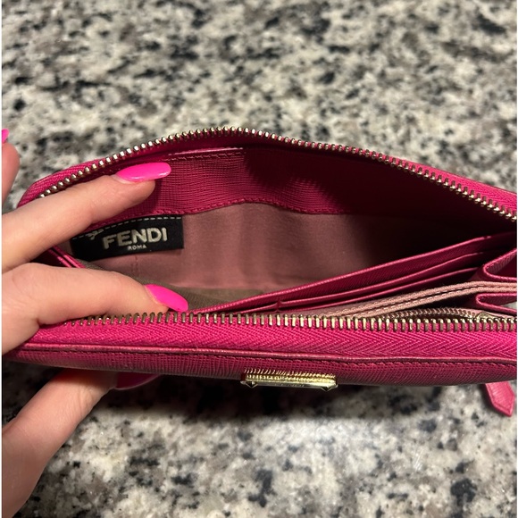 Fendi Long Zip Wallet - Picture 8 of 8